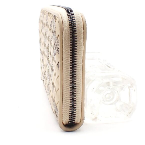 BOTTEGA VENETA Intrecciato Zip Around Long Wallet Embossing Leather Whit 63AA183 - Picture 2 of 13